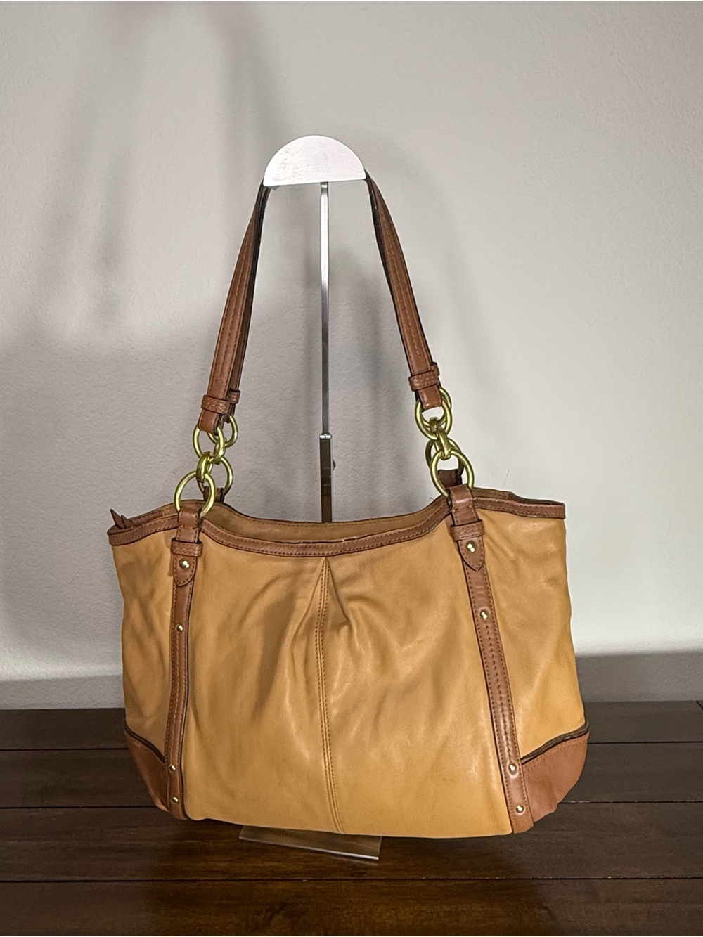 Coach Alexandra shoulder Bag in Tan and Brown B1375-F20812